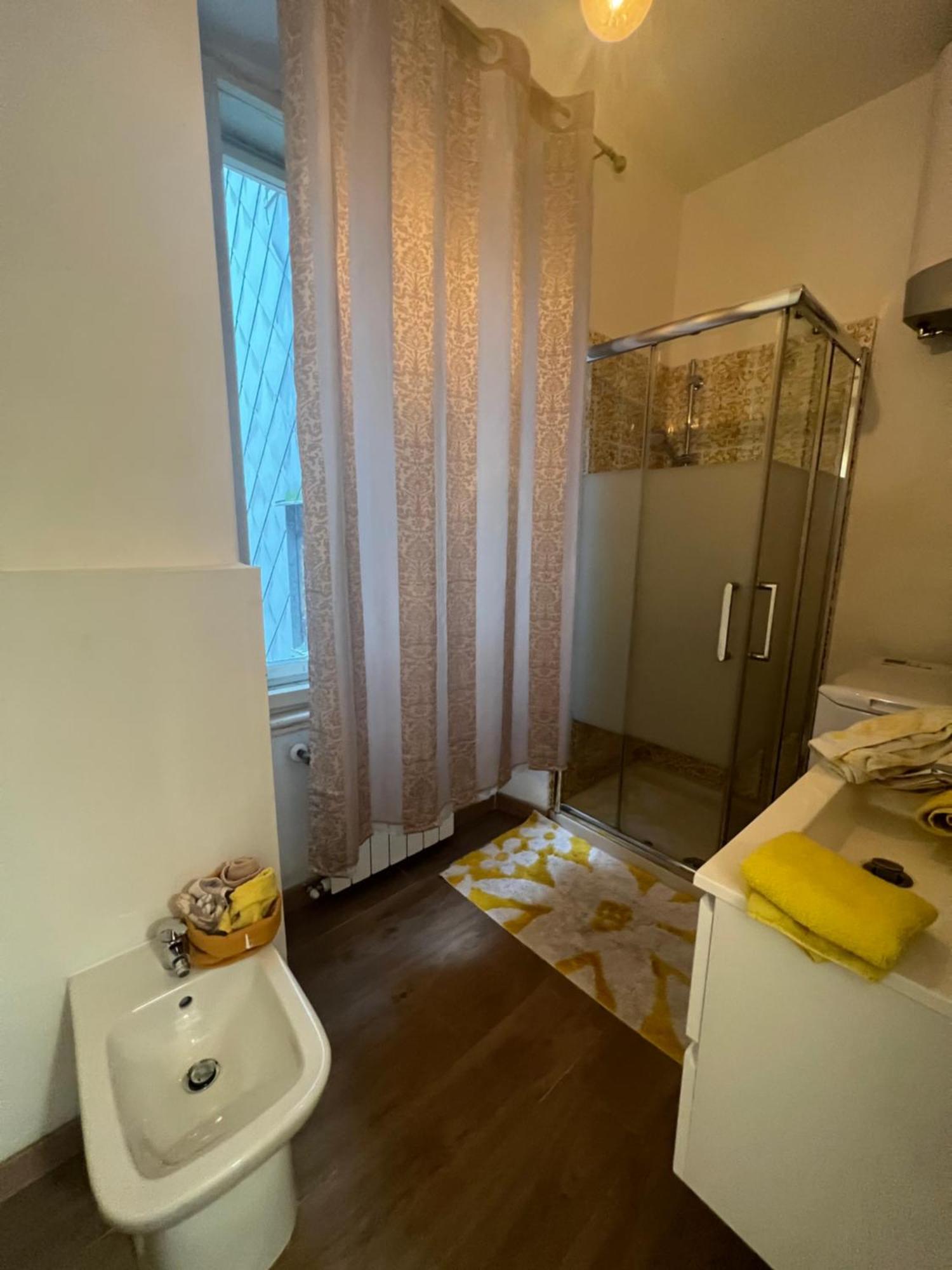 Alla Scalinata Del Teatro Rossetti Confort Suites Parcheggio Triest Exterior foto
